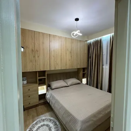 Apartment Xhuli's