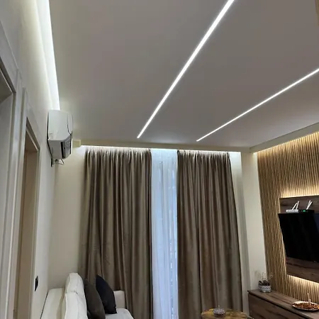 公寓 Xhuli's Vlorë