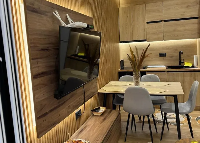 Xhuli's Daire Avlonya