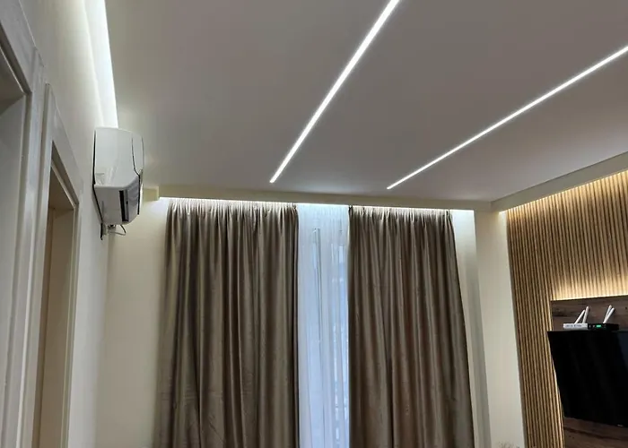 Daire Xhuli's Avlonya